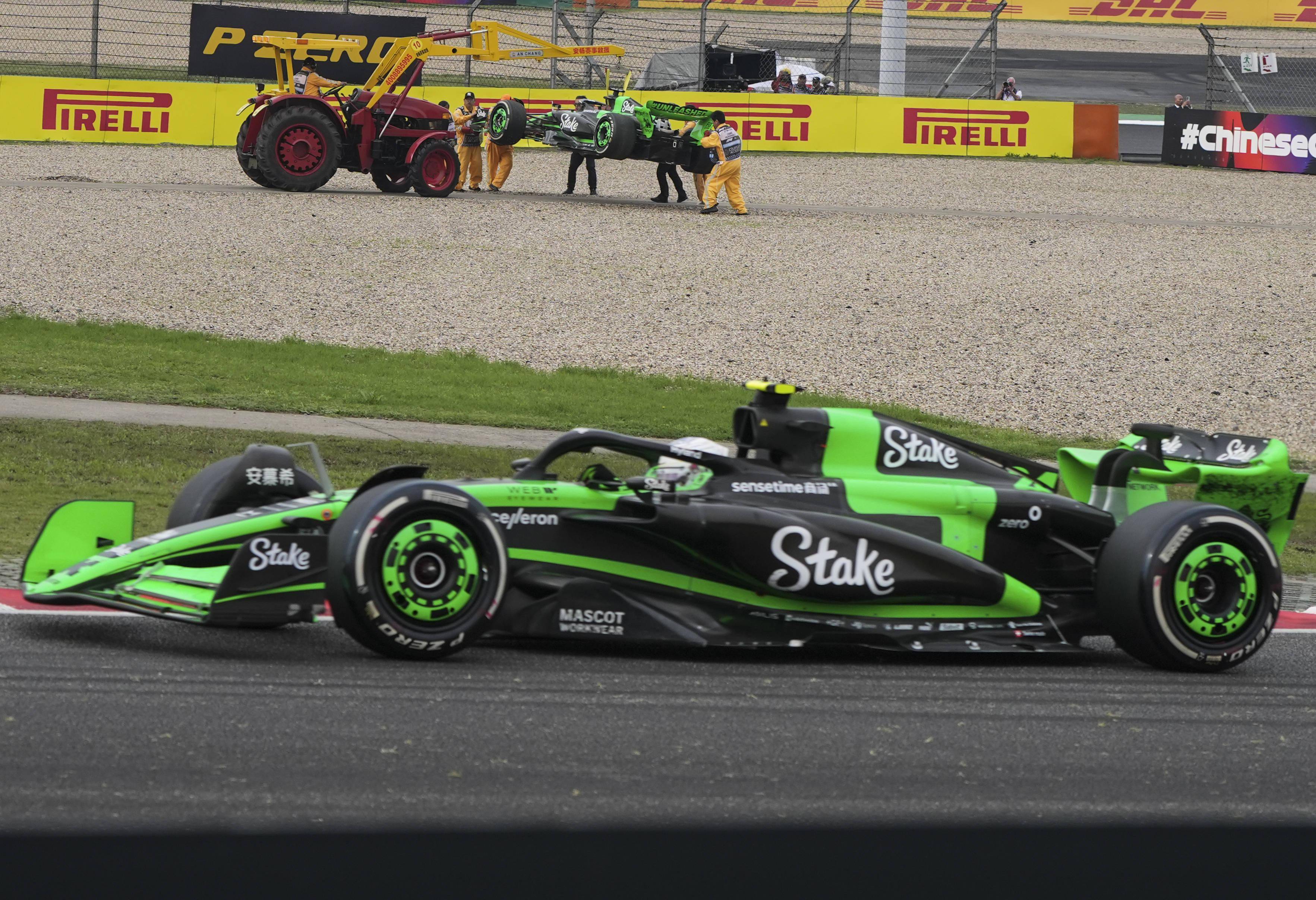 红牛二队险胜迈凯伦,佩雷兹状态火热 红牛二队险胜迈凯伦,佩雷兹状态火热