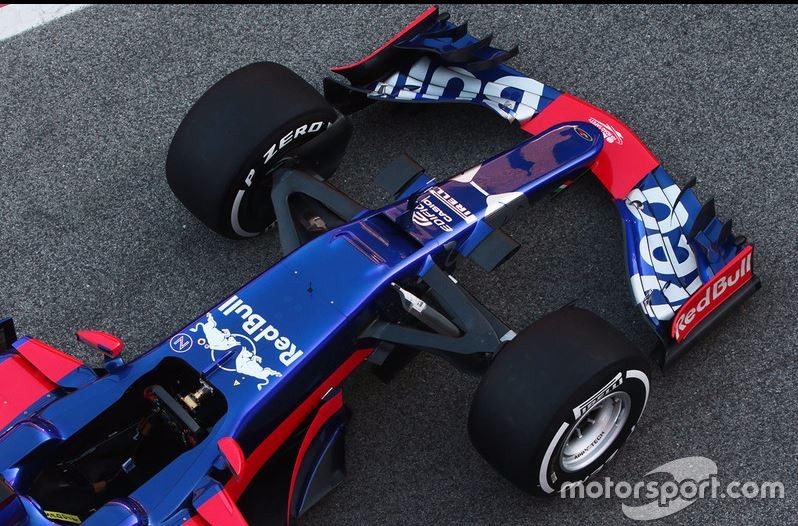 红牛二队碾压威廉姆斯,塞恩斯刷新纪录 红牛二队碾压威廉姆斯,塞恩斯刷新纪录