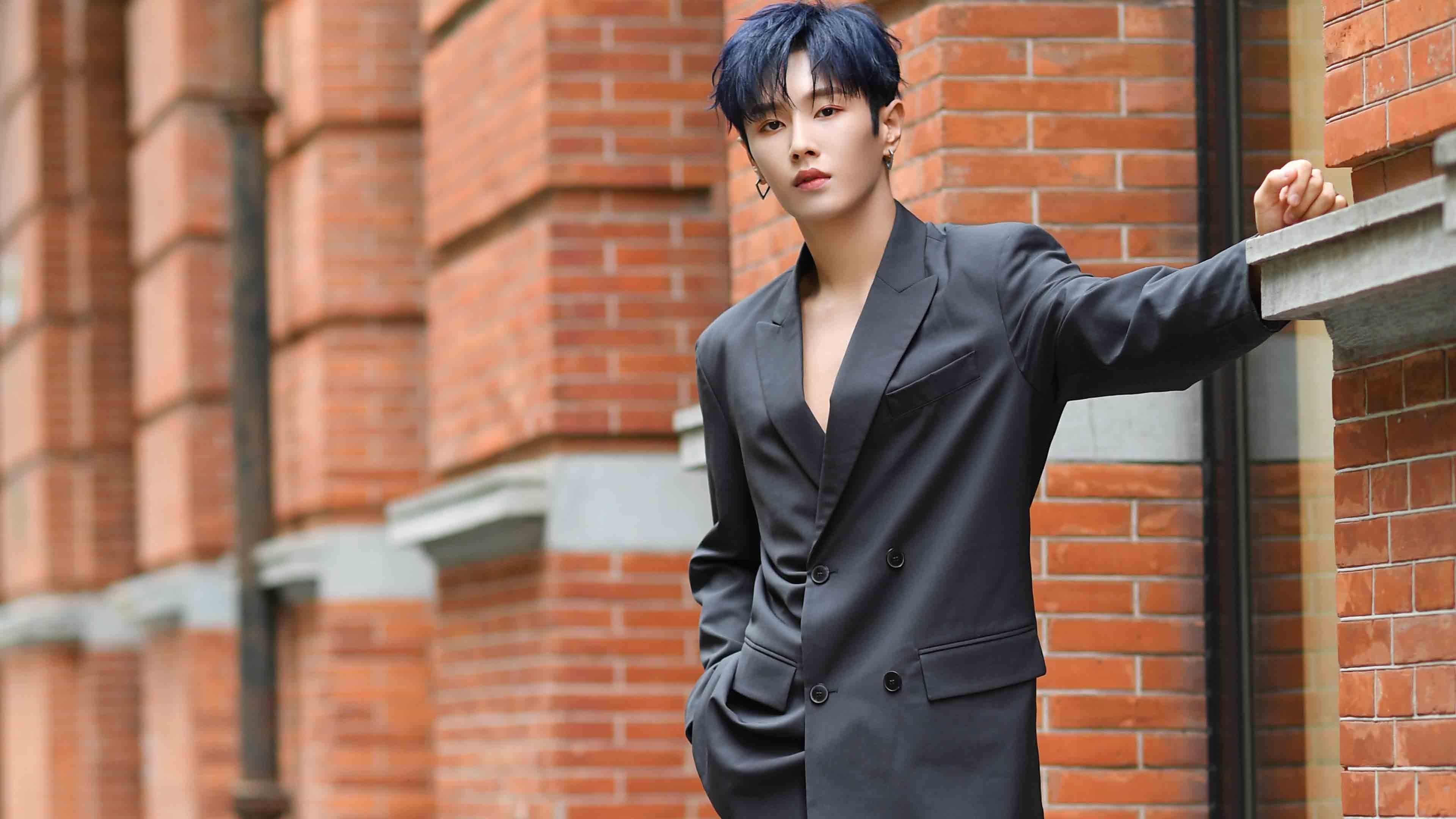 从丹麦队的冰封胜利到戴资颖的焰火独舞，羽毛球场上两种极致的强大