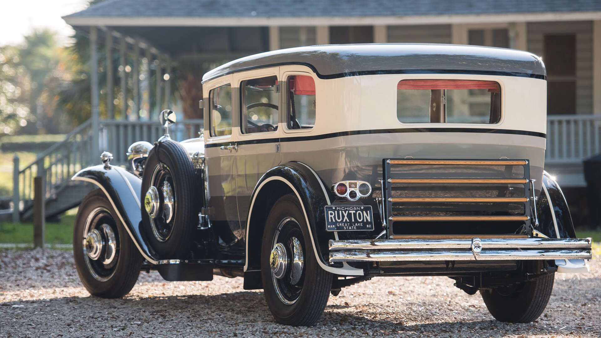 切特封盖字母哥+关键三分!新生代巨人导演逆转之夜