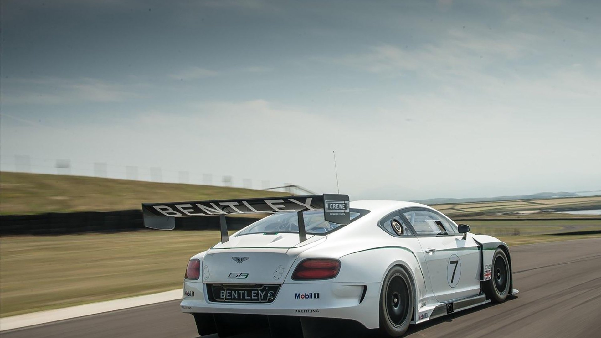 风暴横扫费城，孤胆破局—雷霆整体制霸与布克关键先生的终极诠释